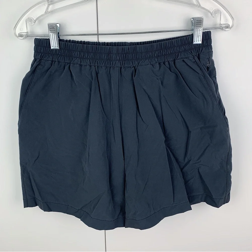 Outdoor Voices 4.5" Black Running Athletic Shorts Medium Mens